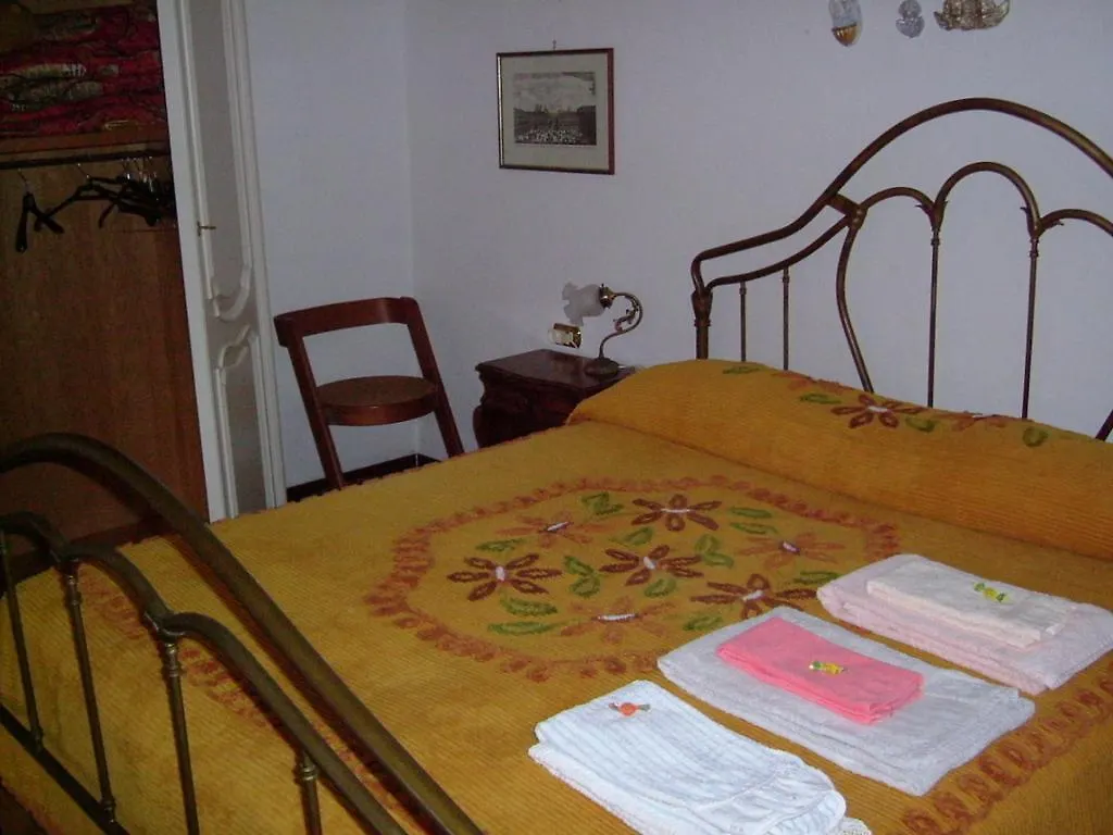 Cinque Terre Tra Il Filo Di Arianna Acomodação com café da manhã Riccò del Golfo di Spezia 3*,